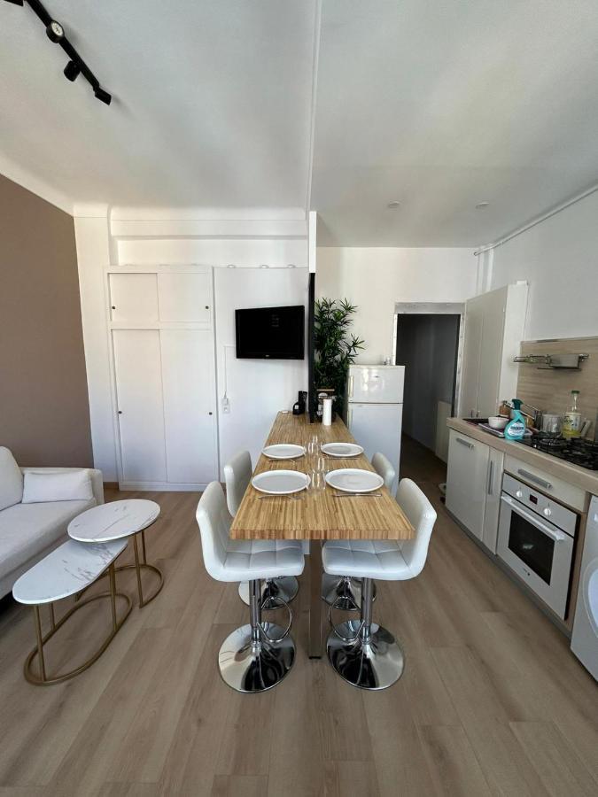 Nice - Appartement T3 Renove De 50 M2 Classe 2 Etoiles Buitenkant foto