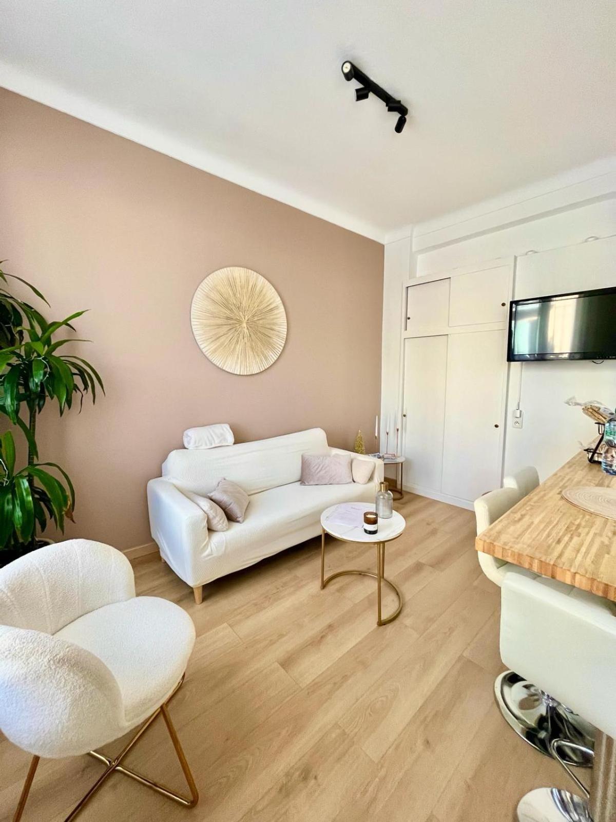 Nice - Appartement T3 Renove De 50 M2 Classe 2 Etoiles Buitenkant foto